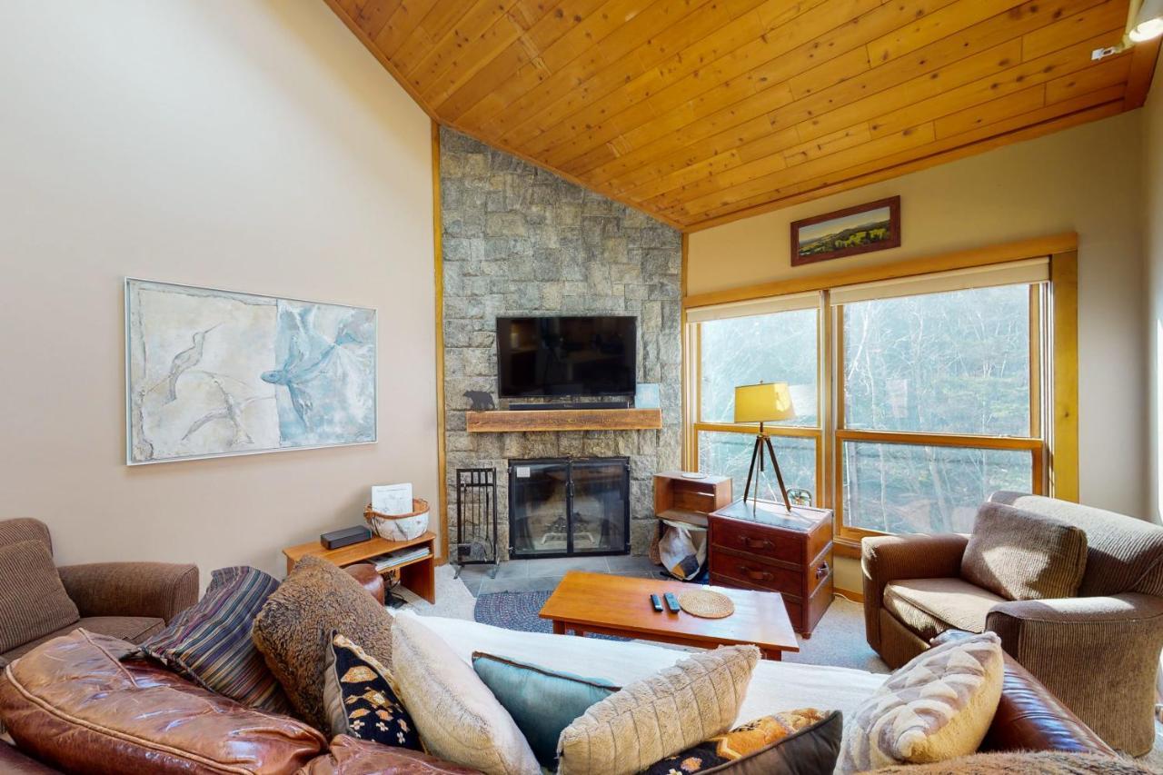 Cozy Modern Comfort Killington Exterior photo